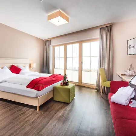 Отель Der Burgfellnerhof - Adults Only Шладминг